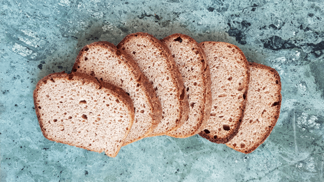 Saftig og glutenfritt surdeigsbrød